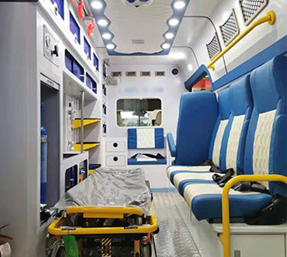 陇川县车辆内部展示